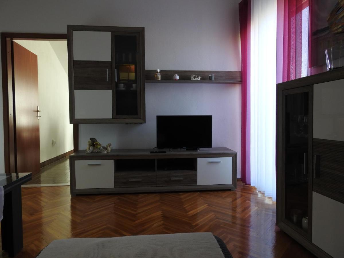Marini Apartmani Trogir Exterior photo