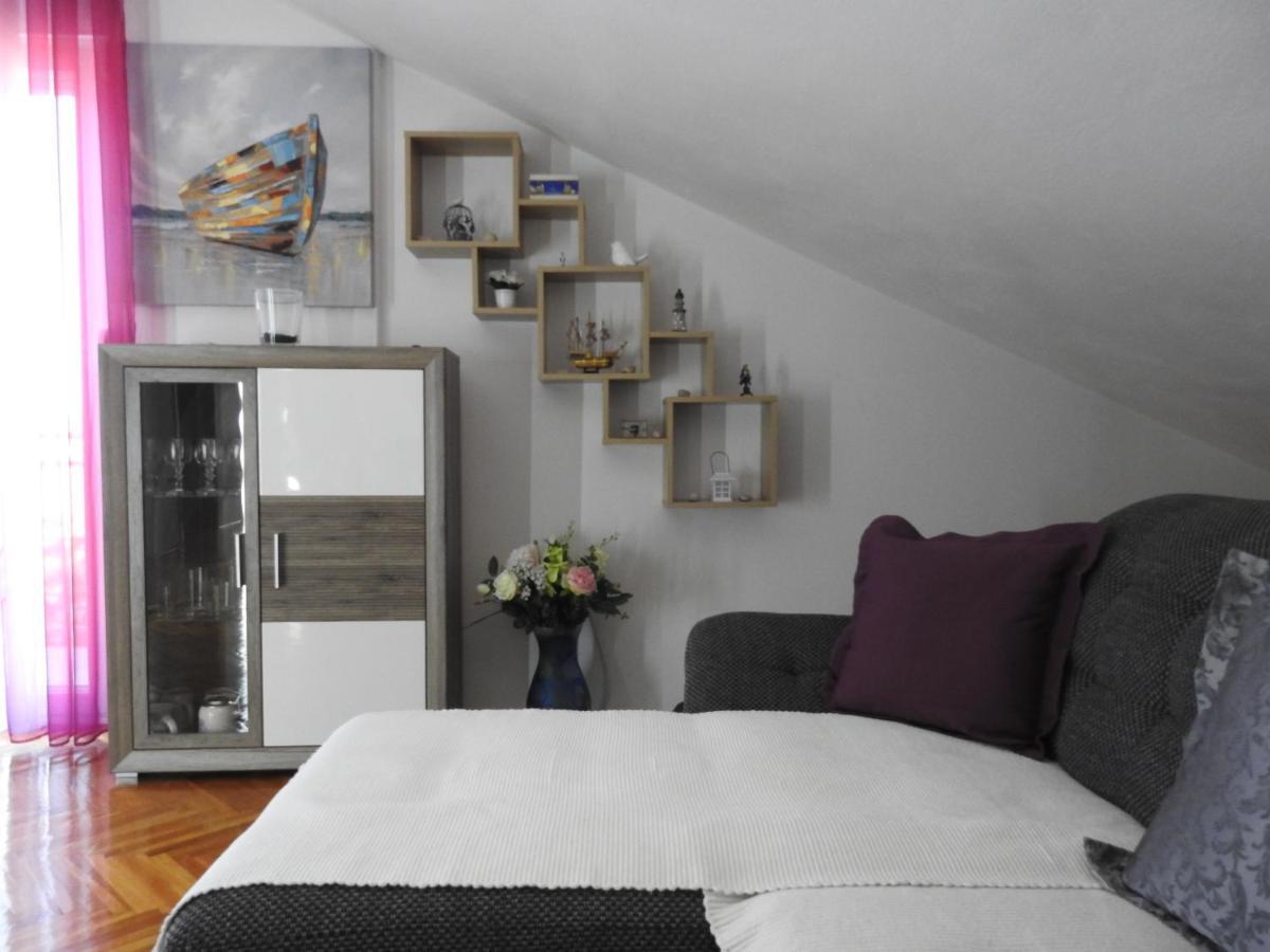 Marini Apartmani Trogir Exterior photo