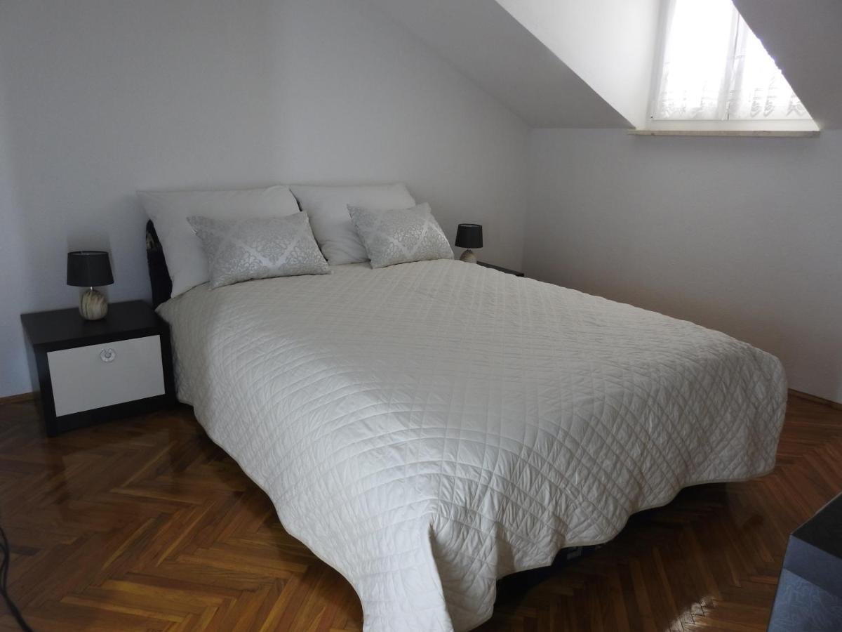 Marini Apartmani Trogir Exterior photo