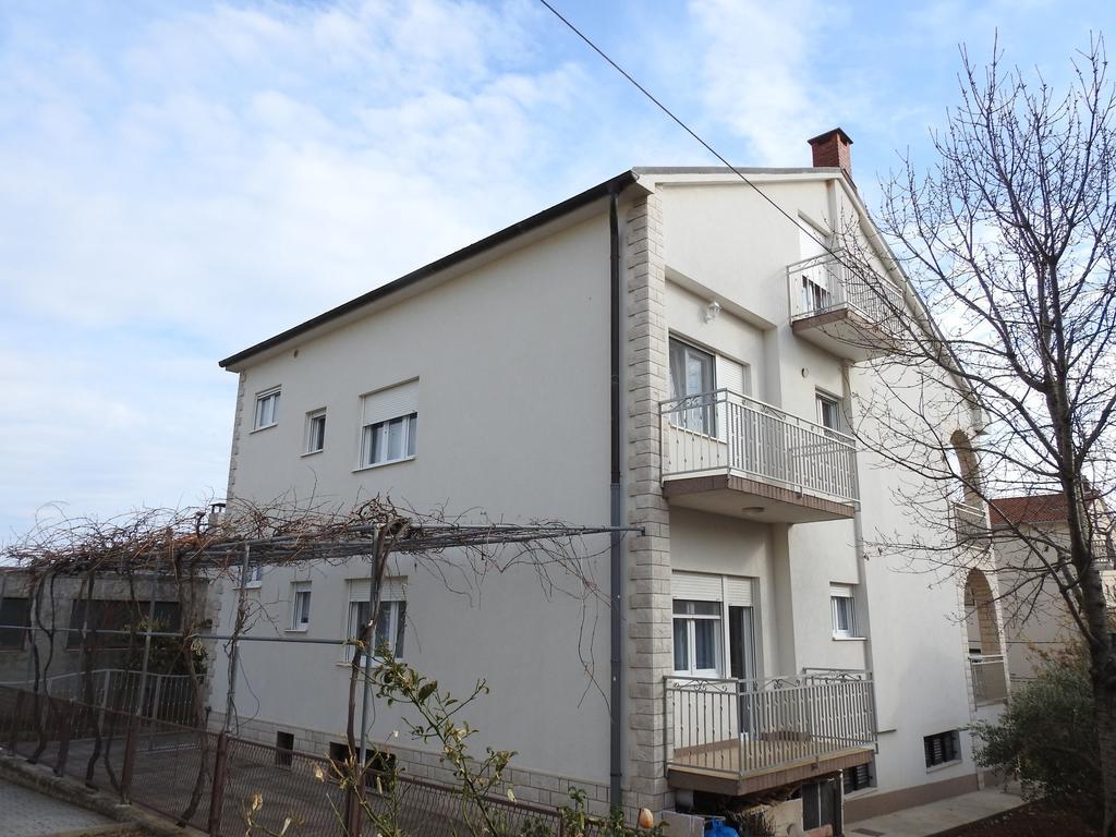 Marini Apartmani Trogir Exterior photo