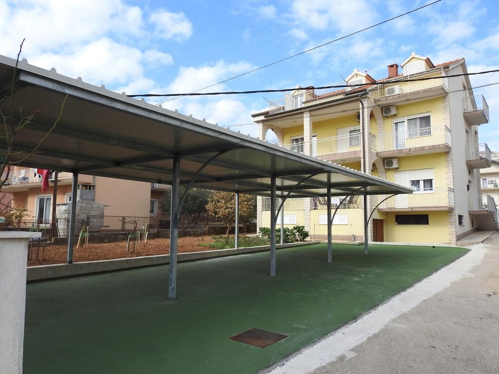 Marini Apartmani Trogir Exterior photo
