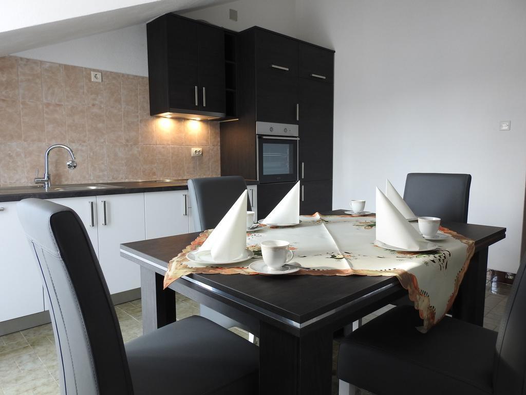 Marini Apartmani Trogir Exterior photo