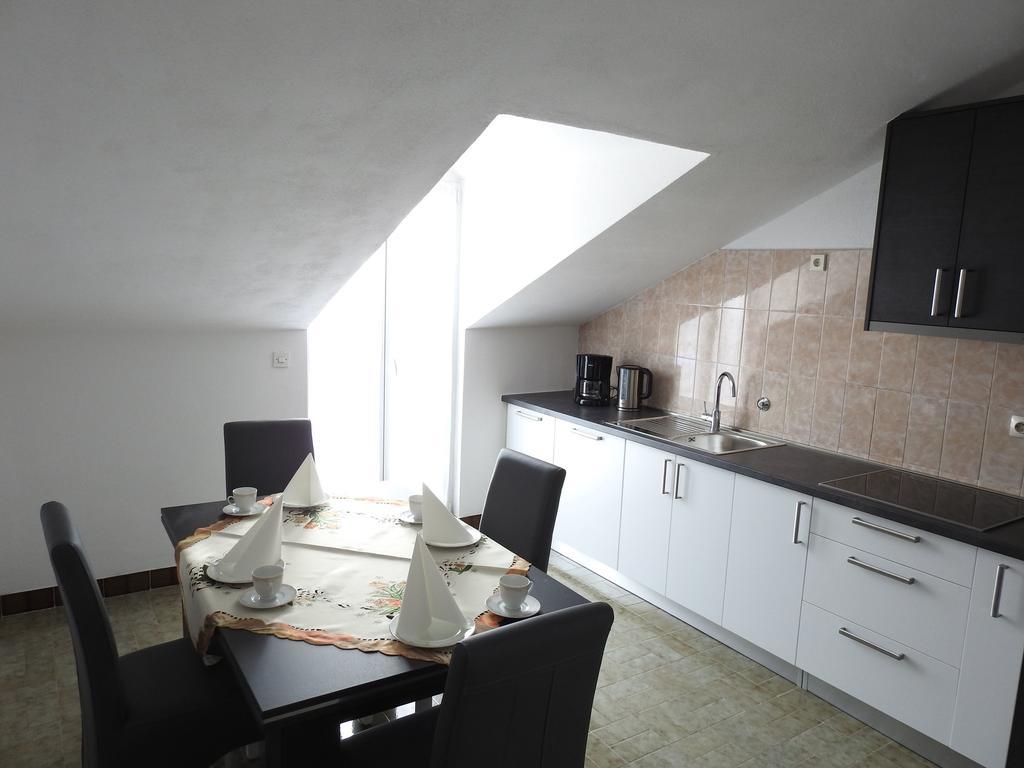 Marini Apartmani Trogir Exterior photo