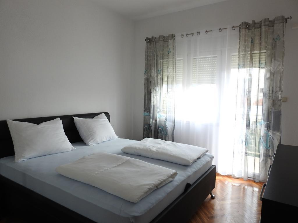 Marini Apartmani Trogir Exterior photo