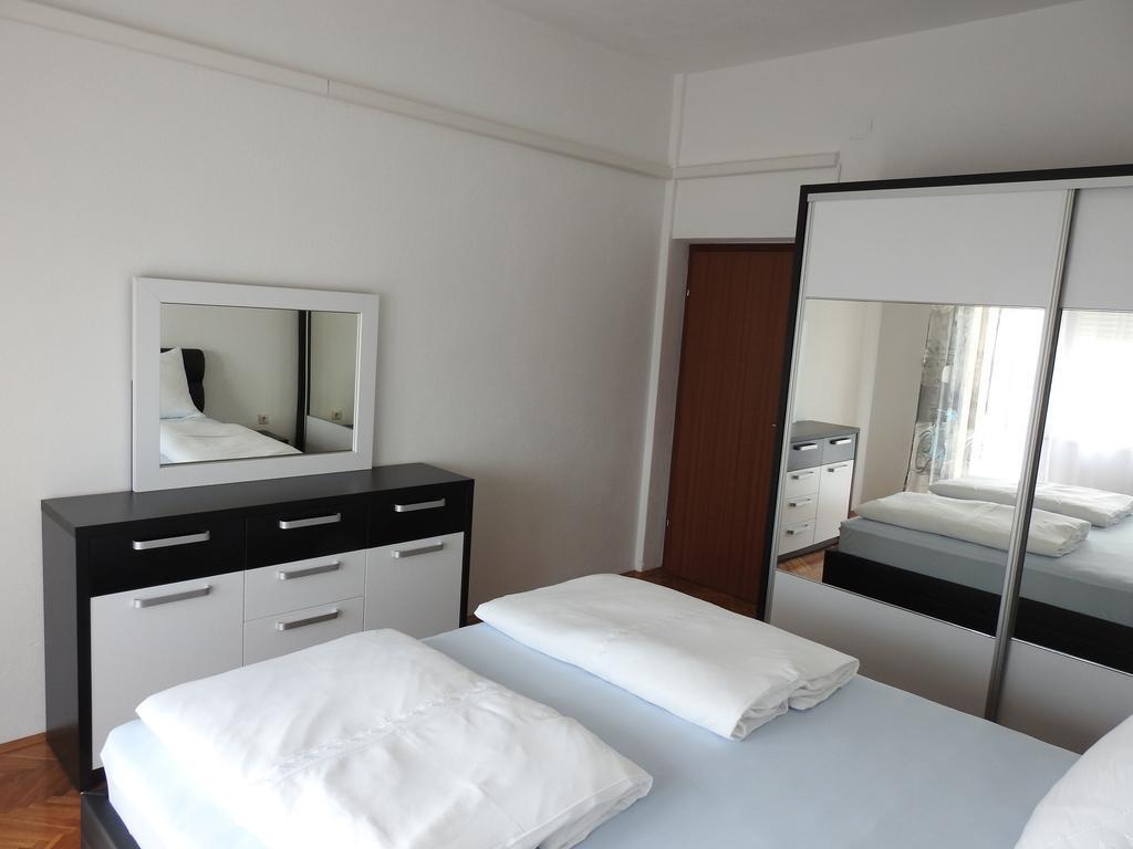 Marini Apartmani Trogir Exterior photo