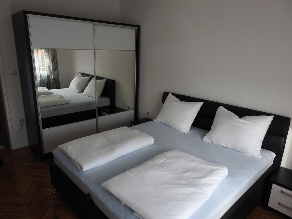 Marini Apartmani Trogir Exterior photo