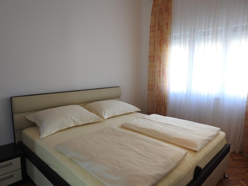 Marini Apartmani Trogir Exterior photo