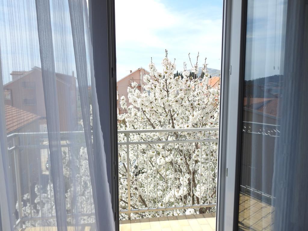 Marini Apartmani Trogir Exterior photo